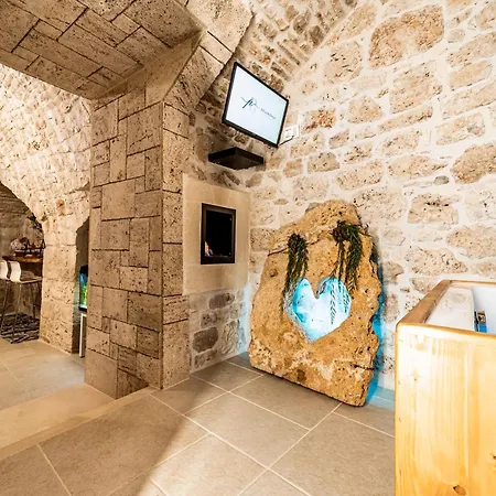 Il Piccolo Borgo * Сантерамо-ин-Колле