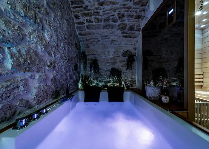 فندق مبيت وإفطار Il Piccolo Borgo سانتيرامو إن كولي